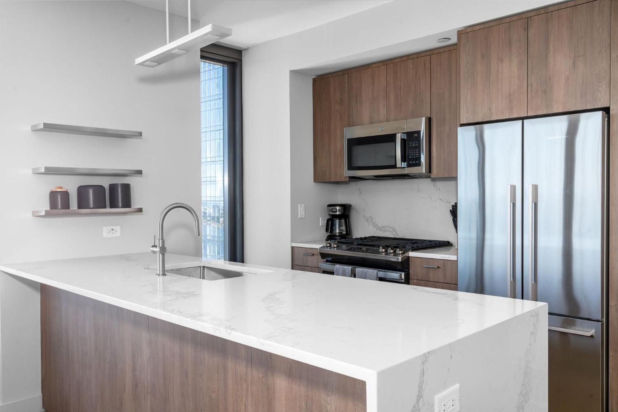 Modern Stylish 2Br 2Ba Apartment In Hudson Yard 纽约 外观 照片