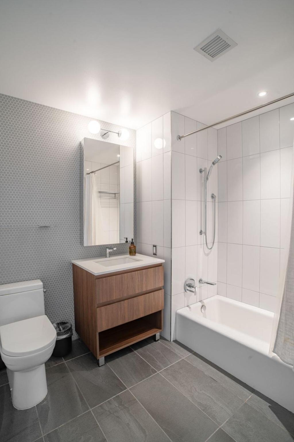 Modern Stylish 2Br 2Ba Apartment In Hudson Yard 纽约 外观 照片