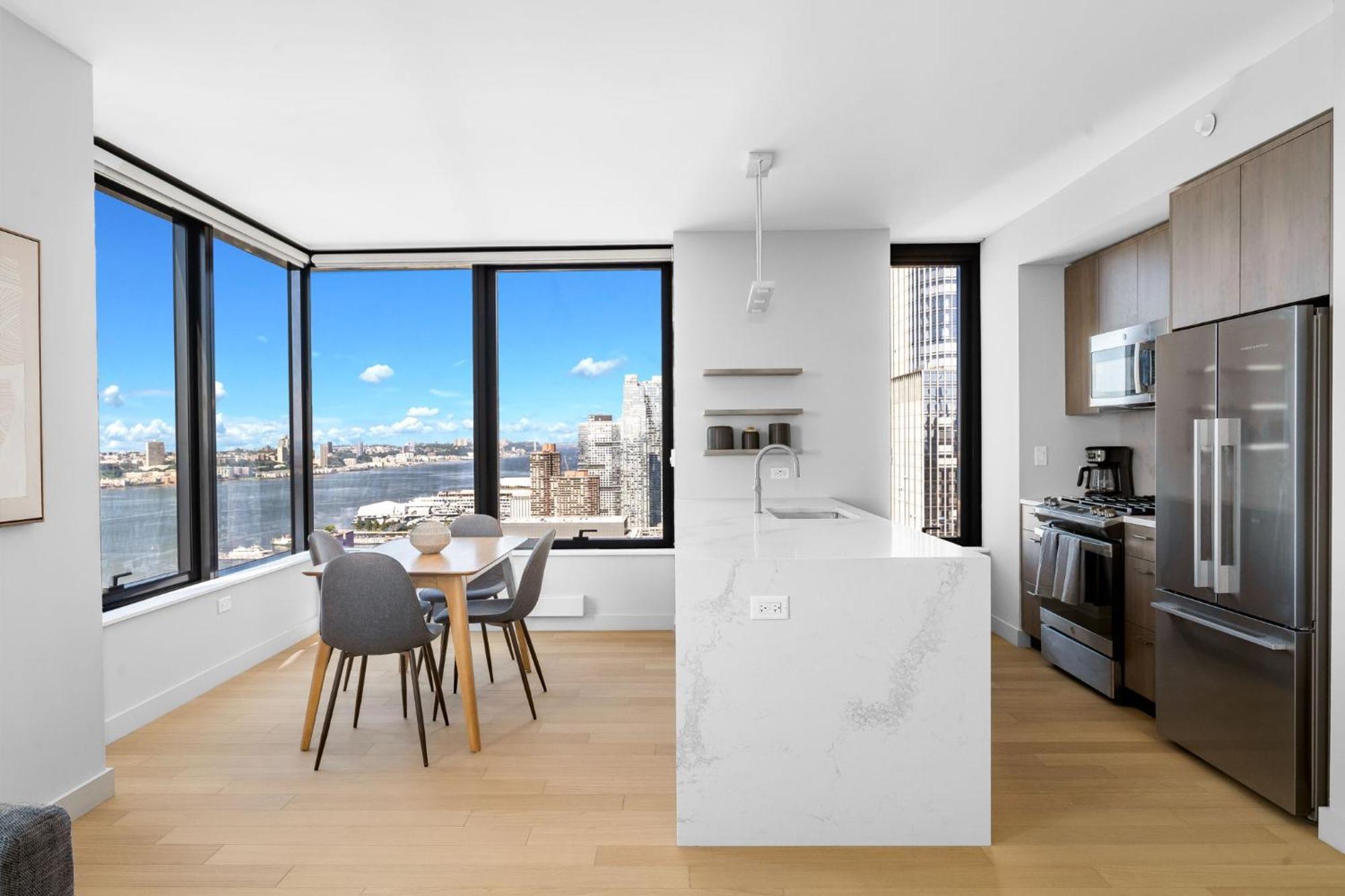 Modern Stylish 2Br 2Ba Apartment In Hudson Yard 纽约 外观 照片
